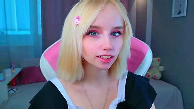 b4by LoL1 online show from 15, 3, 2026