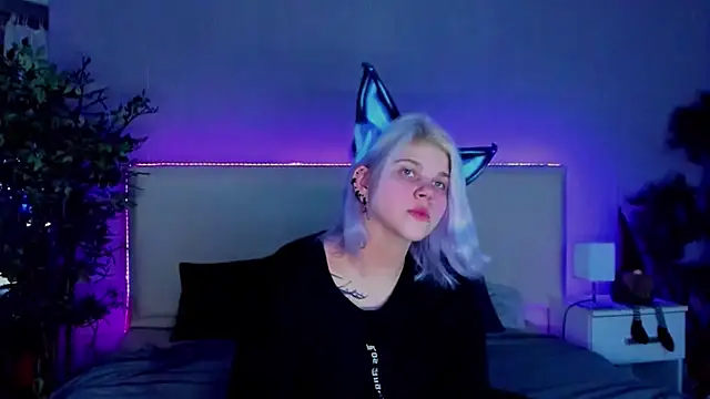 JoannLowe online show from 15, 12, 2024