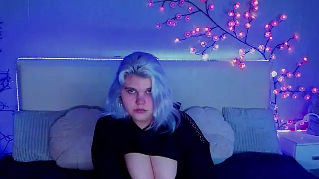 JoannLowe online show from 9, 11, 2025