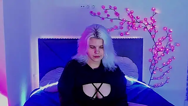 JoannLowe online show from 13, 5, 2026