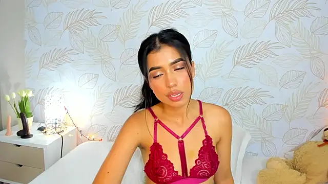 Snapshot of TianaReedd chatting on 14, 12, 2024 TianaReedd online show from 14, 12, 2024