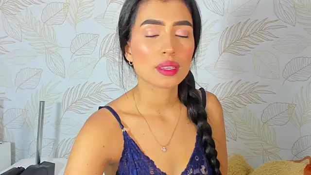 Snapshot of TianaReedd chatting on 16, 12, 2024 TianaReedd online show from 16, 12, 2024