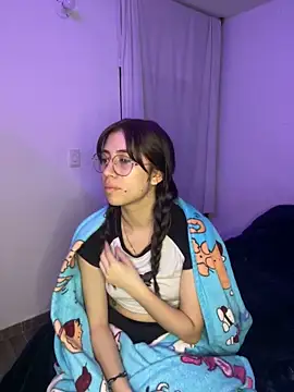 Catyloves online show from 11, 1, 2025