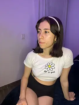 Catyloves online show from 8, 2, 2025