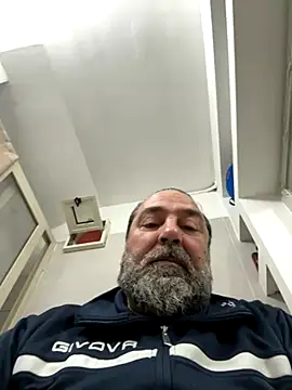 Snapshot of ros217 chatting on 16, 10, 2025 ros217 online show from 16, 10, 2025