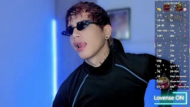 Snapshot of Tayson_Rivers chatting on 4, 4, 2026 Tayson Rivers online show from 4, 4, 2026