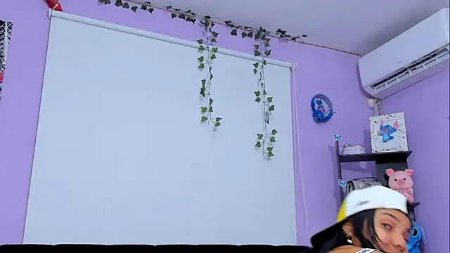 sara mendez2 online show from 8, 1, 2025