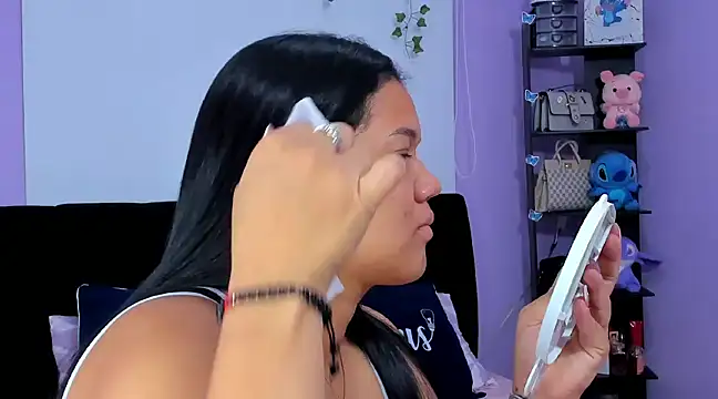 sara mendez2 online show from 11, 1, 2025