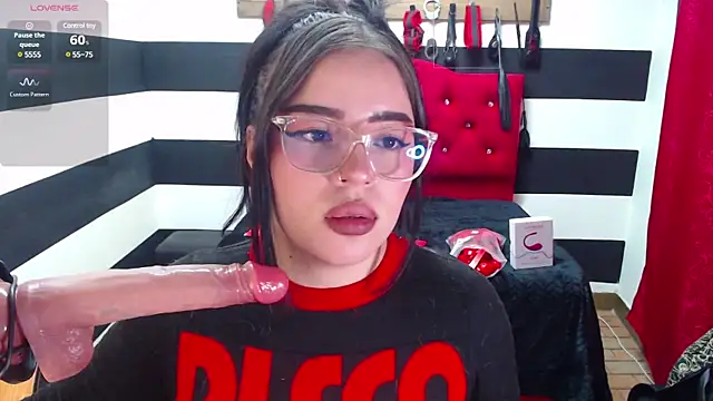 Snapshot of Marian_Ran chatting on 21, 12, 2024 Marian Ran online show from 21, 12, 2024