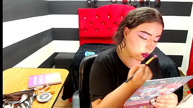 Snapshot of Marian_Ran chatting on 23, 12, 2024 Marian Ran online show from 23, 12, 2024