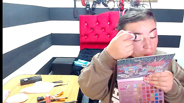 Snapshot of Marian_Ran chatting on 7, 1, 2025 Marian Ran online show from 7, 1, 2025