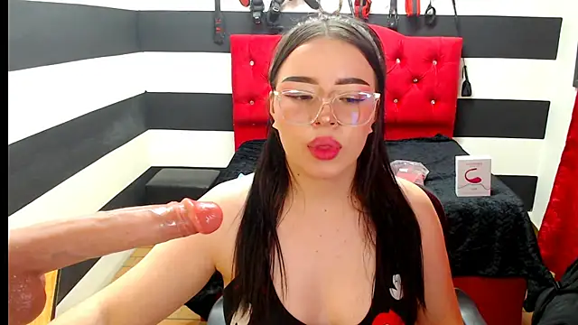 Snapshot of Marian_Ran chatting on 8, 1, 2025 Marian Ran online show from 8, 1, 2025