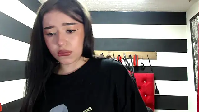 Snapshot of Marian_Ran chatting on 3, 2, 2025 Marian Ran online show from 3, 2, 2025