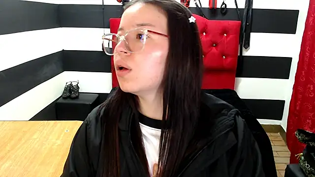 Snapshot of Marian_Ran chatting on 17, 2, 2025 Marian Ran online show from 17, 2, 2025