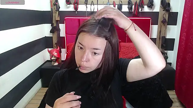 Snapshot of Marian_Ran chatting on 8, 10, 2025 Marian Ran online show from 8, 10, 2025