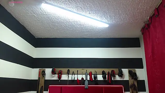 Snapshot of Marian_Ran chatting on 23, 10, 2025 Marian Ran online show from 23, 10, 2025