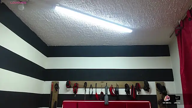 Snapshot of Marian_Ran chatting on 23, 10, 2025 Marian Ran online show from 23, 10, 2025