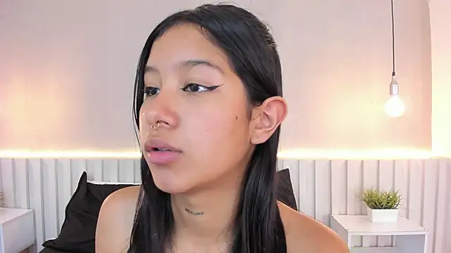 Snapshot of Aida_moreno chatting on 24, 1, 2025 Aida moreno online show from 24, 1, 2025