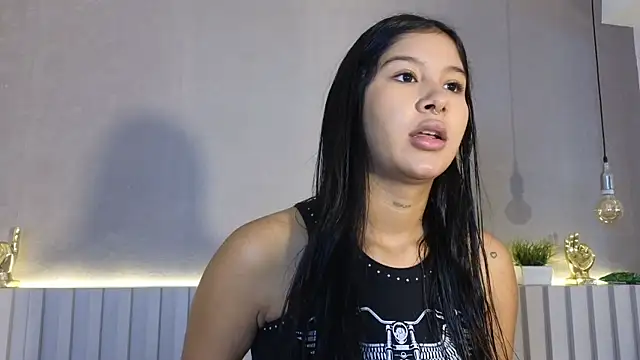 Snapshot of Aida_moreno chatting on 2, 4, 2026 Aida moreno online show from 2, 4, 2026