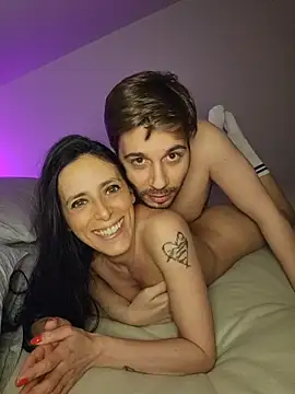 Snapshot of dansarah chatting on 13, 4, 2026 dansarah online show from 13, 4, 2026