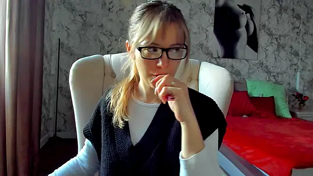 foxy blond online show from 20, 3, 2026