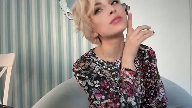 SakuFox online show from 13, 3, 2025