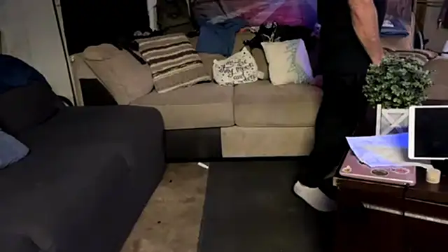 Snapshot of KRYZTALYNXXX chatting on 29, 9, 2025 KRYZTALYNXXX online show from 29, 9, 2025