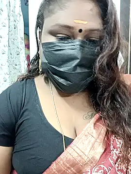 Snapshot of simran21 chatting on 1, 2, 2025 simran21 online show from 1, 2, 2025