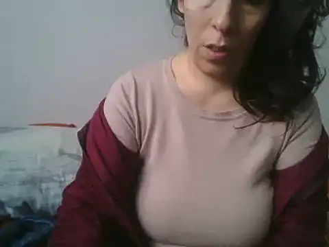 hairygirl80 online show from 5, 3, 2025