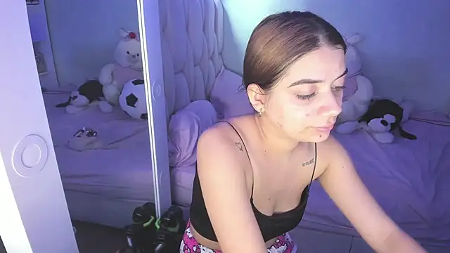 KittyKlum online show from 16, 12, 2025