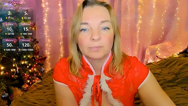 Snapshot of Regina__blue chatting on 24, 12, 2024 Regina blue online show from 24, 12, 2024