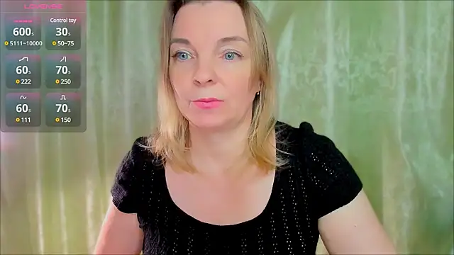 Snapshot of Regina__blue chatting on 17, 2, 2025 Regina blue online show from 17, 2, 2025