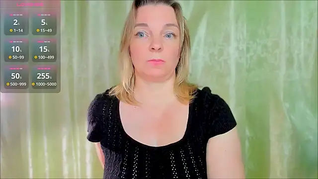 Snapshot of Regina__blue chatting on 17, 2, 2025 Regina blue online show from 17, 2, 2025