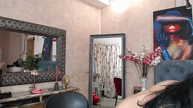 MissJuliax online show from 11, 12, 2024