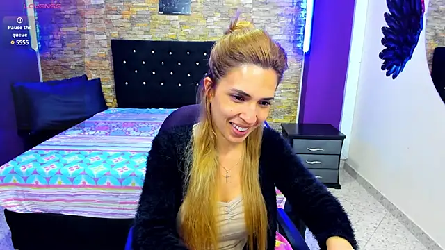 EvaaLovia1 online show from 28, 12, 2024