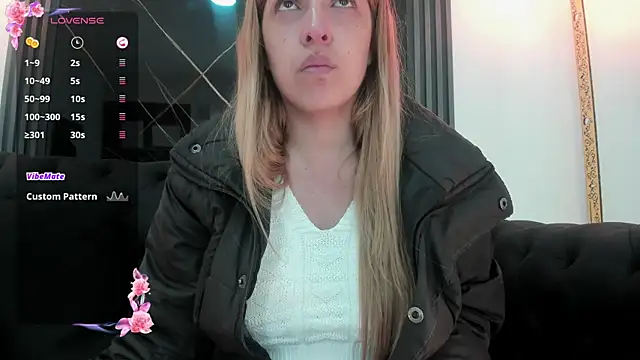 EvaaLovia1 online show from 3, 11, 2025