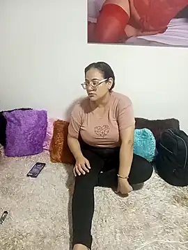 skarleth001 online show from 28, 12, 2024