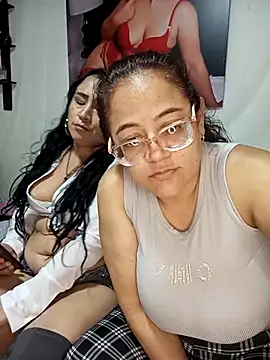 skarleth001 online show from 14, 1, 2025