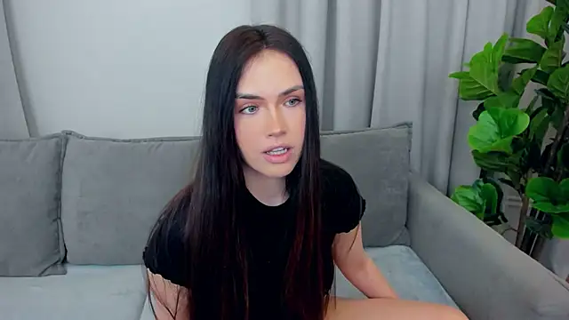 Snapshot of sexyangeloux chatting on 19, 2, 2026 sexyangeloux online show from 19, 2, 2026