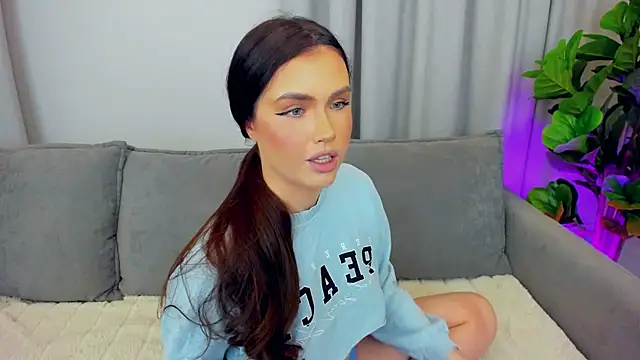 Snapshot of sexyangeloux chatting on 24, 2, 2026 sexyangeloux online show from 24, 2, 2026