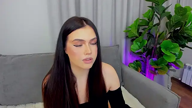 Snapshot of sexyangeloux chatting on 3, 4, 2026 sexyangeloux online show from 3, 4, 2026