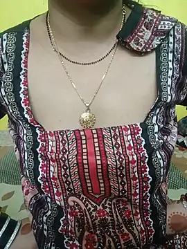 Snapshot of Sexyranibhabhi chatting on 7, 7, 2026 Sexyranibhabhi online show from 7, 7, 2026