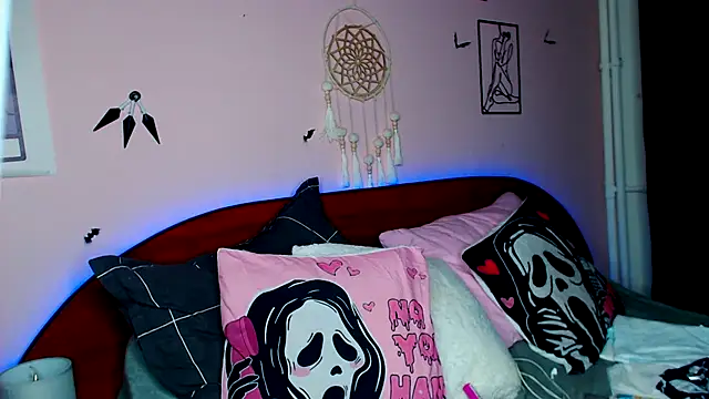 MoonAgnes online show from 31, 1, 2025