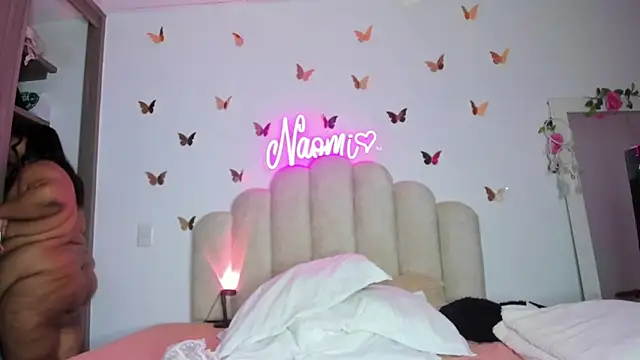 NaomiAsha online show from 21, 9, 2025