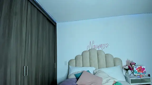 NaomiAsha online show from 4, 2, 2026