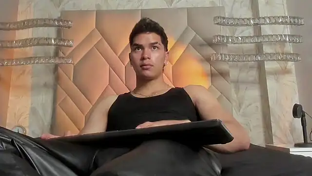 AndyPalmer  online show from 4, 1, 2025