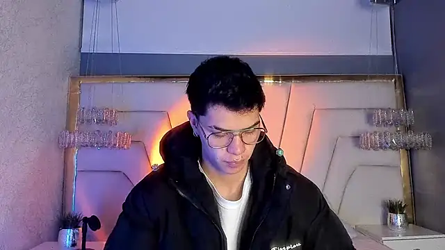 AndyPalmer  online show from 27, 2, 2025