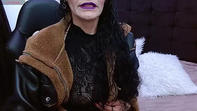 Snapshot of AlexandraJones_ chatting on 9, 10, 2025 AlexandraJones  online show from 9, 10, 2025