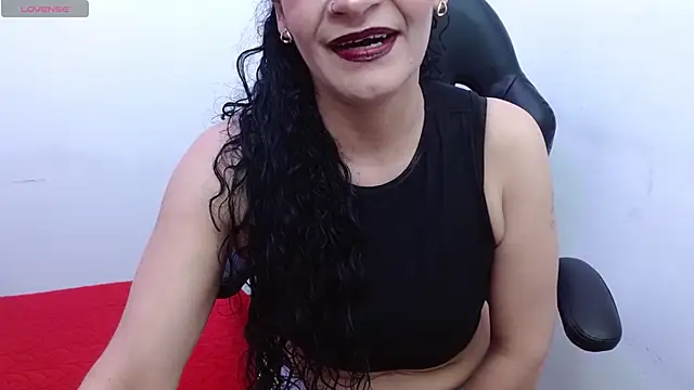 Snapshot of AlexandraJones_ chatting on 16, 10, 2025 AlexandraJones  online show from 16, 10, 2025