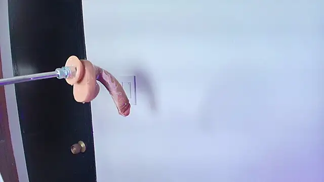 Snapshot of Lizz_Tender chatting on 5, 2, 2025 Lizz Tender online show from 5, 2, 2025